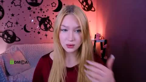 Snapshot of playful_sophie chatting on June 8, 7:14 pm Sophie online show from June 8, 7:14 pm