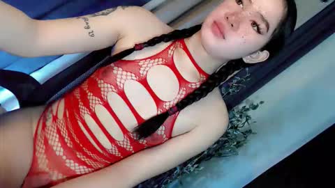 kate online show from April 24, 12:02 am