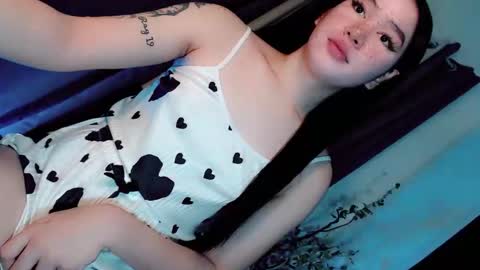 Snapshot of playfulcock69_kate chatting on May 17, 12:41 am kate online show from May 17, 12:41 am