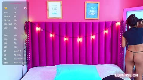 Snapshot of playfuljust_18 chatting on December 16, 12:16 pm SAMARA online show from December 16, 12:16 pm