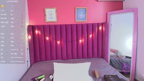 Snapshot of playfuljust_18 chatting on December 30, 12:20 pm SAMARA online show from December 30, 12:20 pm