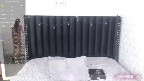 Snapshot of playfuljust_18 chatting on January 6, 12:24 pm SAMARA online show from January 6, 12:24 pm