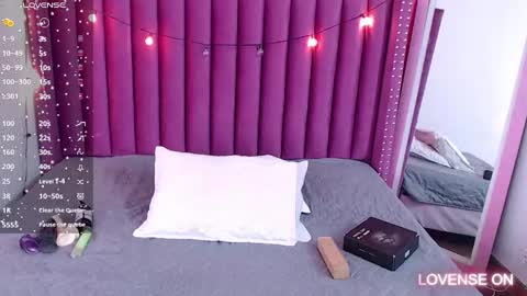 Snapshot of playfuljust_18 chatting on January 9, 12:41 pm SAMARA online show from January 9, 12:41 pm