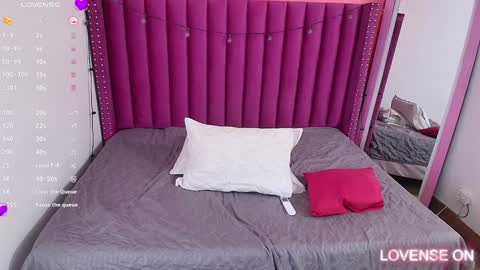 Snapshot of playfuljust_18 chatting on January 14, 12:56 pm SAMARA online show from January 14, 12:56 pm