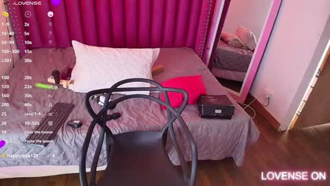 Snapshot of playfuljust_18 chatting on January 14, 3:57 pm SAMARA online show from January 14, 3:57 pm