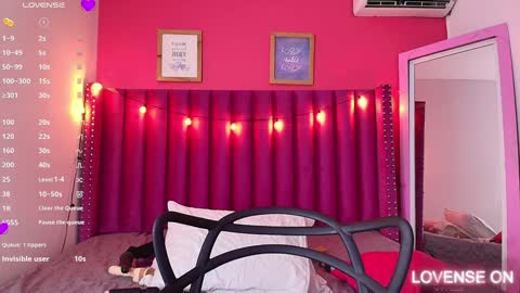 Snapshot of playfuljust_18 chatting on January 14, 7:00 pm SAMARA online show from January 14, 7:00 pm