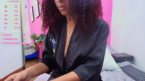 Snapshot of playfuljust_18 chatting on January 22, 10:26 pm SAMARA online show from January 22, 10:26 pm