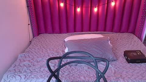 Snapshot of playfuljust_18 chatting on January 28, 12:32 pm SAMARA online show from January 28, 12:32 pm