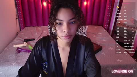 Snapshot of playfuljust_18 chatting on January 30, 12:59 pm SAMARA online show from January 30, 12:59 pm