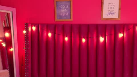 Snapshot of playfuljust_18 chatting on February 14, 12:36 pm SAMARA online show from February 14, 12:36 pm