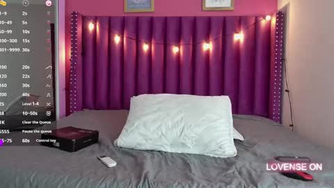 Snapshot of playfuljust_18 chatting on March 10, 12:48 pm SAMARA online show from March 10, 12:48 pm