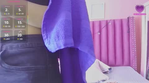 Snapshot of playfuljust_18 chatting on December 1, 12:32 pm SAMARA online show from December 1, 12:32 pm