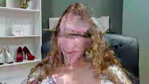 Snapshot of playgirl_valeria chatting on October 8, 8:50 pm Valeria online show from October 8, 8:50 pm