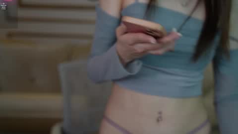 Snapshot of playhard054 chatting on October 1, 11:05 am Lana online show from October 1, 11:05 am