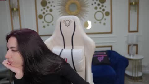 Snapshot of playhard054 chatting on October 28, 11:36 am Lana online show from October 28, 11:36 am