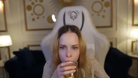 Snapshot of playhard054 chatting on November 3, 11:11 am Lana online show from November 3, 11:11 am