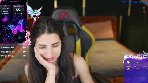 Snapshot of playhard054 chatting on July 14, 9:47 am Lana online show from July 14, 9:47 am