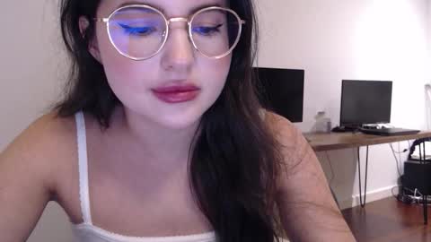 Snapshot of playnofuckinggames chatting on December 15, 9:41 pm Mary online show from December 15, 9:41 pm