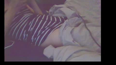 Snapshot of playwitme94 chatting on August 1, 7:35 pm playwitme94 online show from August 1, 7:35 pm
