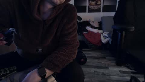 Hello ask me  . Im glad  to see you here in my room. Welcome PVT is open online show from March 29, 7:19 am