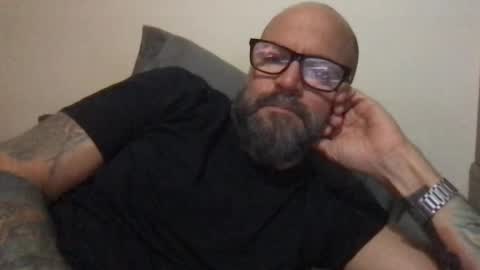 Snapshot of pleasesitonmycock chatting on December 12, 5:20 am PleaseSitOnMyCock online show from December 12, 5:20 am