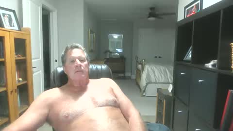 Snapshot of pleeeezeher chatting on September 29, 2:27 am pleeeezeher online show from September 29, 2:27 am