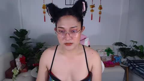 Ploysai online show from March 3, 7:43 am