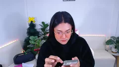 Ploysai online show from December 16, 12:48 am