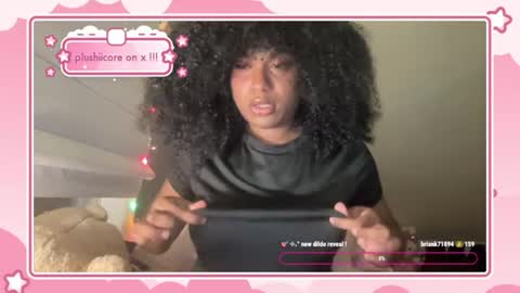 Snapshot of plushicore chatting on August 6, 2:24 am stariette online show from August 6, 2:24 am
