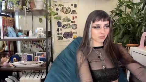 Goddess Pluto online show from January 18, 10:35 pm