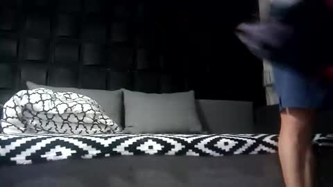 Snapshot of plutomaniaxxx chatting on May 17, 9:22 pm plutomaniaxxx online show from May 17, 9:22 pm
