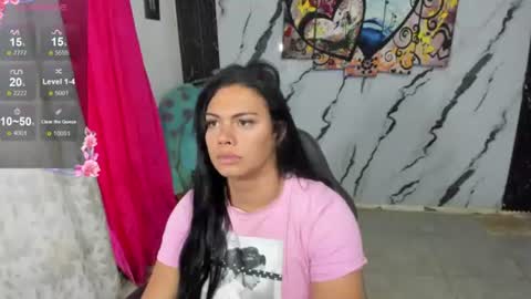 Snapshot of pocahontas_98113116 chatting on June 18, 11:58 am lesly pagina azul pocahontas982 online show from June 18, 11:58 am