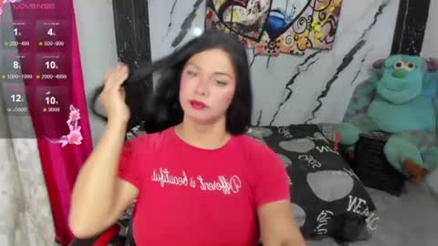 Snapshot of pocahontas_98113116 chatting on July 12, 11:34 am lesly pagina azul pocahontas982 online show from July 12, 11:34 am