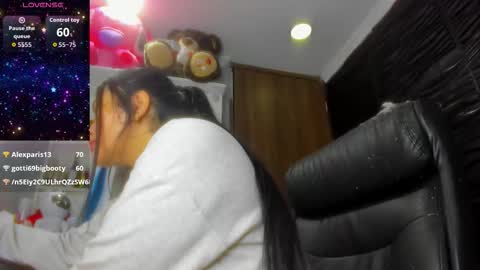 catalina online show from December 1, 10:09 am