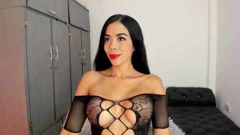 I dream of having many followers online show from January 11, 6:07 am