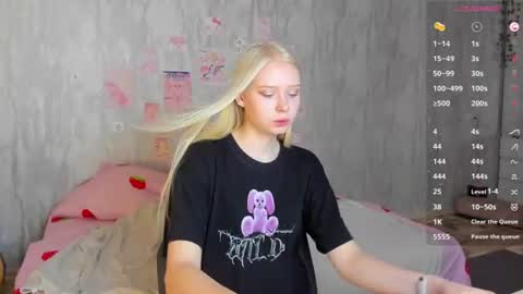 Mary online show from August 8, 4:03 am