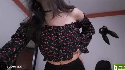 Snapshot of poeeticaa_ chatting on March 2, 5:20 pm IG ipoetica online show from March 2, 5:20 pm