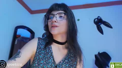 Snapshot of poeeticaa_ chatting on March 4, 4:46 pm IG ipoetica online show from March 4, 4:46 pm