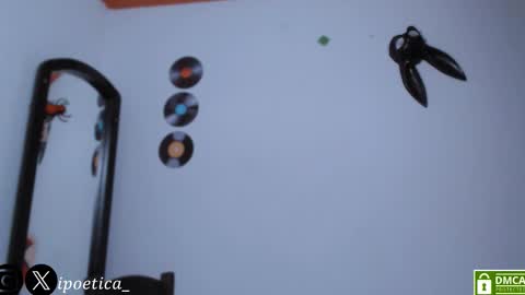 Snapshot of poeeticaa_ chatting on March 11, 3:18 pm IG ipoetica online show from March 11, 3:18 pm