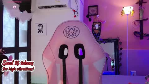 poison_liv online show from April 26, 1:53 pm