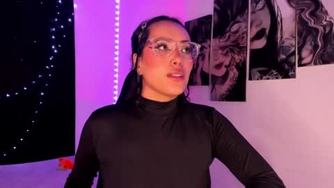 Snapshot of poison_willow chatting on December 4, 11:35 pm Willow Hours 12pm to 630pm Colombian time FRIDAY AND SUNDAY FREE DAYS online show from December 4, 11:35 pm