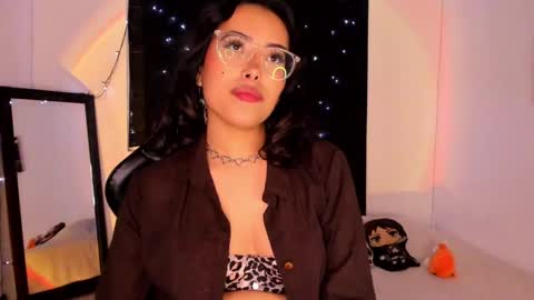 Snapshot of poison_willow chatting on January 23, 8:45 pm Willow Hours 12pm to 630pm Colombian time FRIDAY AND SUNDAY FREE DAYS online show from January 23, 8:45 pm