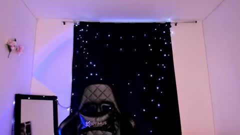 Snapshot of poison_willow chatting on February 18, 9:09 pm Willow Hours 12pm to 630pm Colombian time FRIDAY AND SUNDAY FREE DAYS online show from February 18, 9:09 pm
