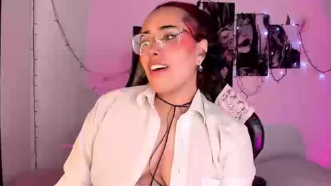 Snapshot of poison_willow chatting on September 17, 6:31 pm Willow Hours 12pm to 630pm Colombian time FRIDAY AND SUNDAY FREE DAYS online show from September 17, 6:31 pm