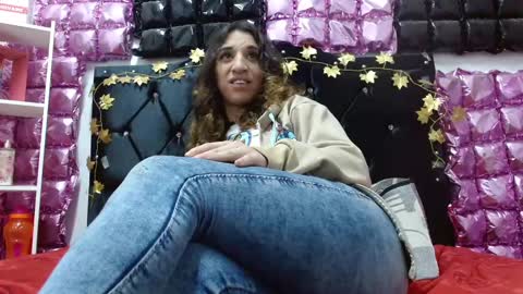 Snapshot of poisondost_hot chatting on September 10, 11:21 am Aleja online show from September 10, 11:21 am