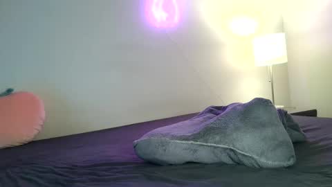 Snapshot of poisonedpeach chatting on January 22, 4:02 am Jenna online show from January 22, 4:02 am