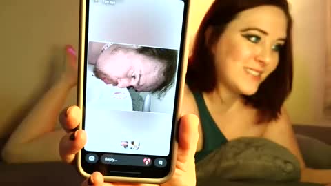 Snapshot of poisonedpeach chatting on January 29, 2:40 am Jenna online show from January 29, 2:40 am