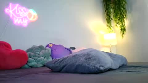 Snapshot of poisonedpeach chatting on September 10, 12:54 am Jenna online show from September 10, 12:54 am