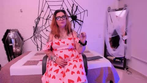 poisson_ivy_ online show from October 16, 9:49 pm