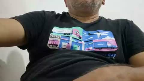 poli online show from April 25, 1:41 pm